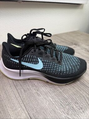 Nike Black and Teal Running Shoes